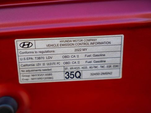 Used 2022 Hyundai Venue Limited w/ Cargo Package image 29