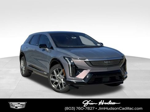 New 2026 Cadillac Optiq Luxury 2 image 1