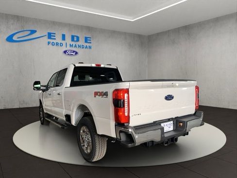 New 2026 Ford F250 Lariat w/ Chrome Package image 5