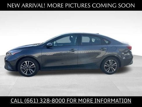 Used 2024 Kia Forte LXS image 2