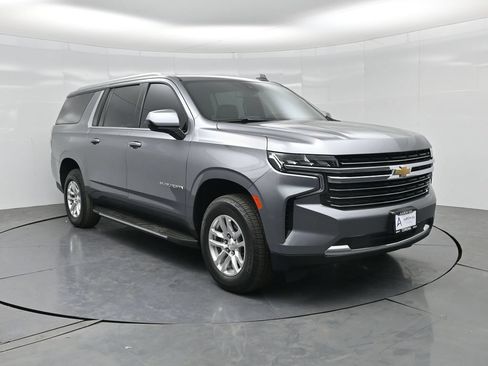 Used 2021 Chevrolet Suburban LT RWD image 25
