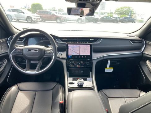 New 2024 Jeep Grand Cherokee Limited 4xe w/ Luxury Tech Group II image 12