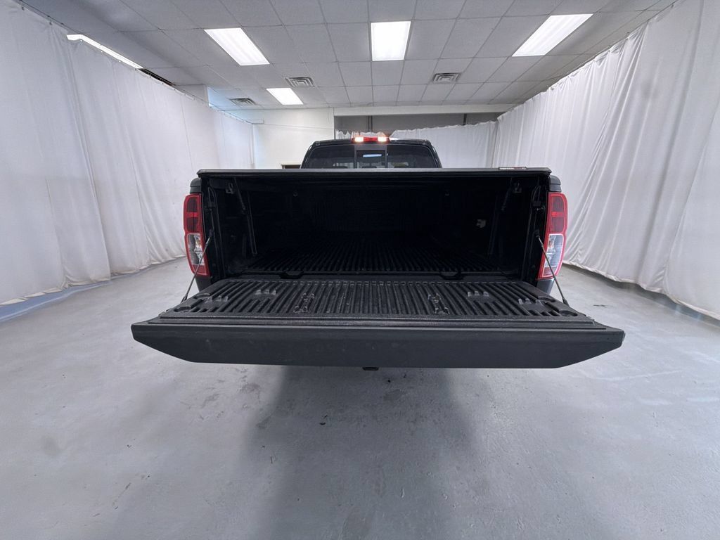Used 2019 Nissan Frontier SV AWD/4WD image 16