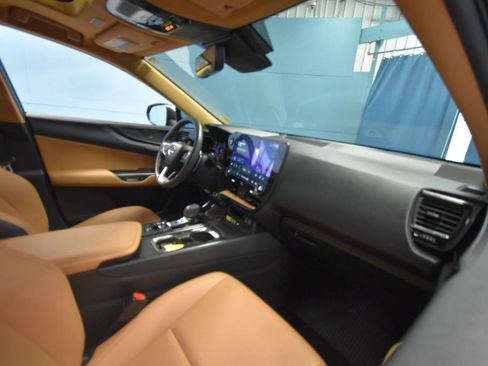 Used 2022 Lexus NX 250 AWD image 25