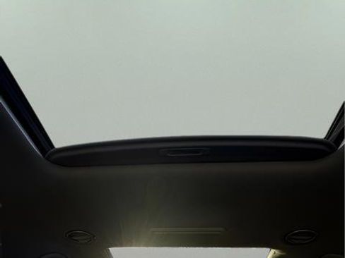 Used 2026 Kia EV9 Land image 24