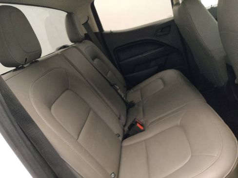 Used 2018 Chevrolet Colorado W/T w/ WT Convenience Package RWD image 19