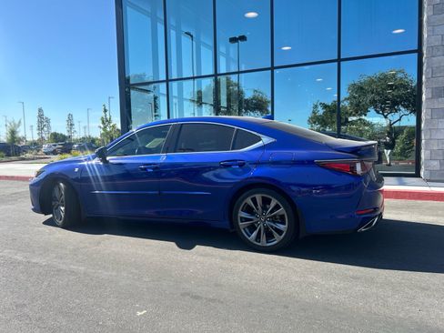 Used 2019 Lexus ES 350 F Sport w/ Accessory Package 2 FWD image 5
