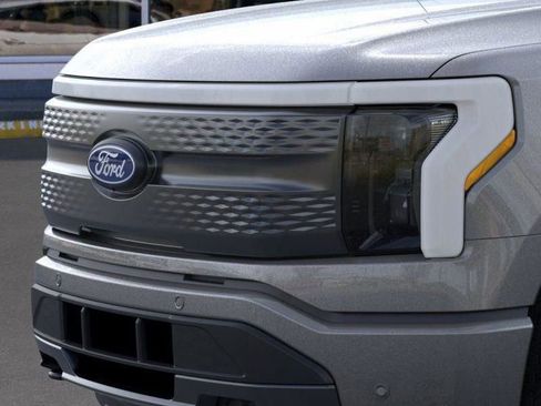 New 2025 Ford F150 Lightning Flash AWD/4WD image 18