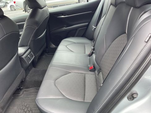 Used 2023 Toyota Camry XSE image 8
