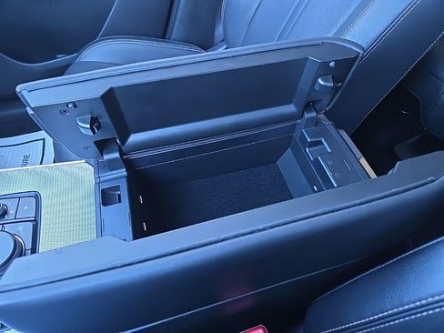 Used 2024 MAZDA CX-90 3.3 Turbo S image 67