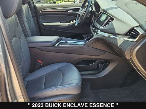 Used 2023 Buick Enclave Essence w/ Sport Touring Edition FWD image 31