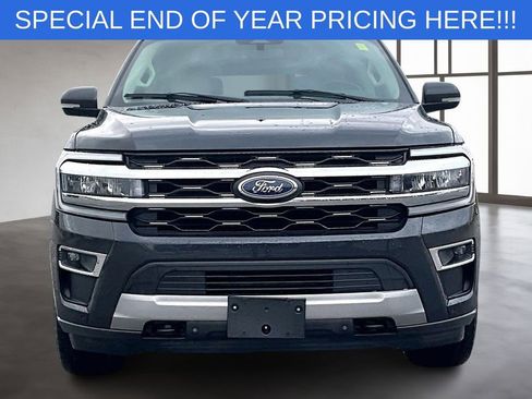 Used 2022 Ford Expedition Limited image 2