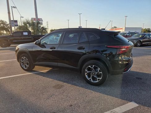 Certified 2026 Chevrolet Trax LT w/ Driver Confidence Package FWD image 11