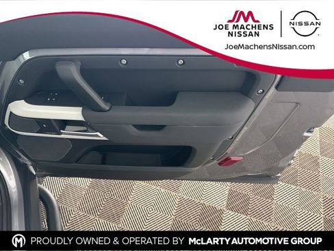 Used 2023 Land Rover Defender 90 S image 18