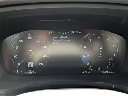 Used 2020 Volvo S60 T5 Momentum FWD image 17
