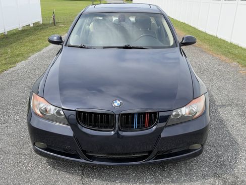 Used 2006 BMW 325i Sedan RWD image 2