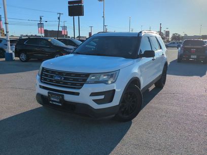 Used 2017 Ford Explorer FWD