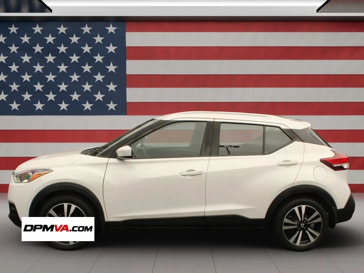 Used 2018 Nissan Kicks SV FWD image 5