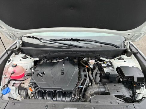 Used 2023 Hyundai Tucson SE image 10