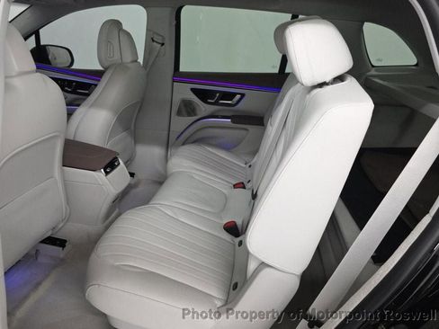 Used 2023 Mercedes-Benz EQS 580 4MATIC SUV image 5