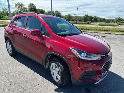 Used 2020 Chevrolet Trax LT w/ Driver Confidence Package AWD/4WD image 8