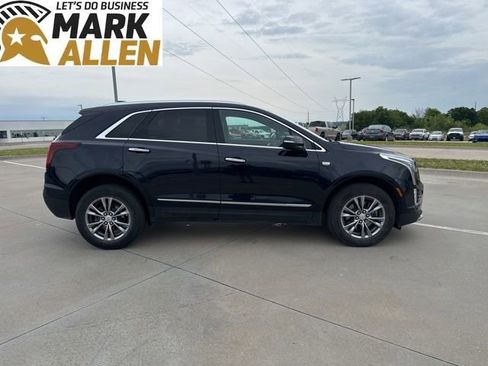 Used 2022 Cadillac XT5 Premium Luxury w/ LPO, Floor Liner Package AWD/4WD image 6