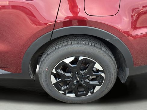 Certified 2025 Kia Sorento S AWD/4WD image 40
