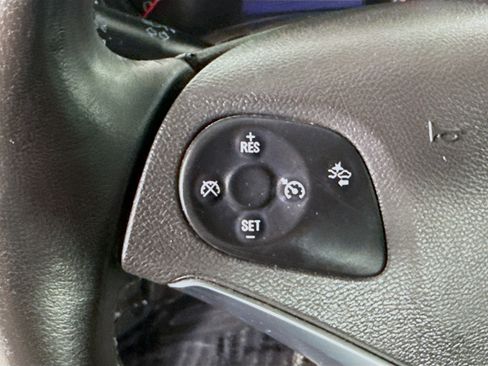 Used 2016 Chevrolet Impala LT w/ Convenience Package image 14