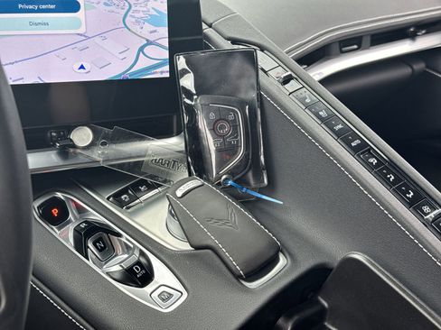 Used 2025 Chevrolet Corvette Stingray Preferred Cpe w/ Z51 Performance Package image 34