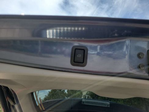 Used 2018 Toyota Highlander XLE FWD image 30
