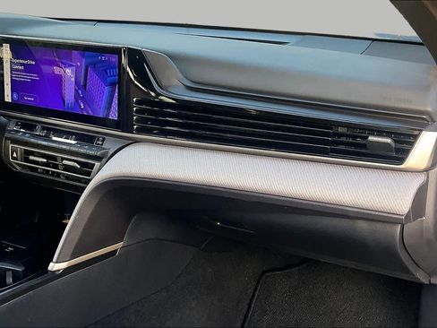 Used 2025 Toyota Camry SE w/ Multimedia Upgrade Package FWD image 18
