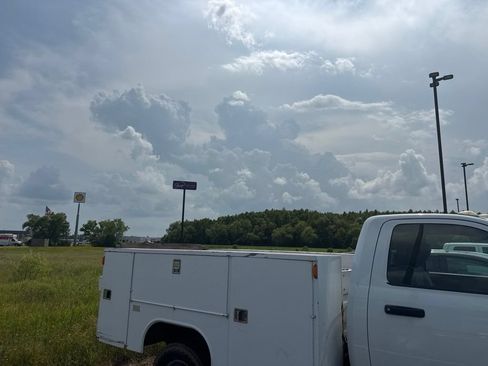 Used 2012 RAM 3500 ST RWD image 3