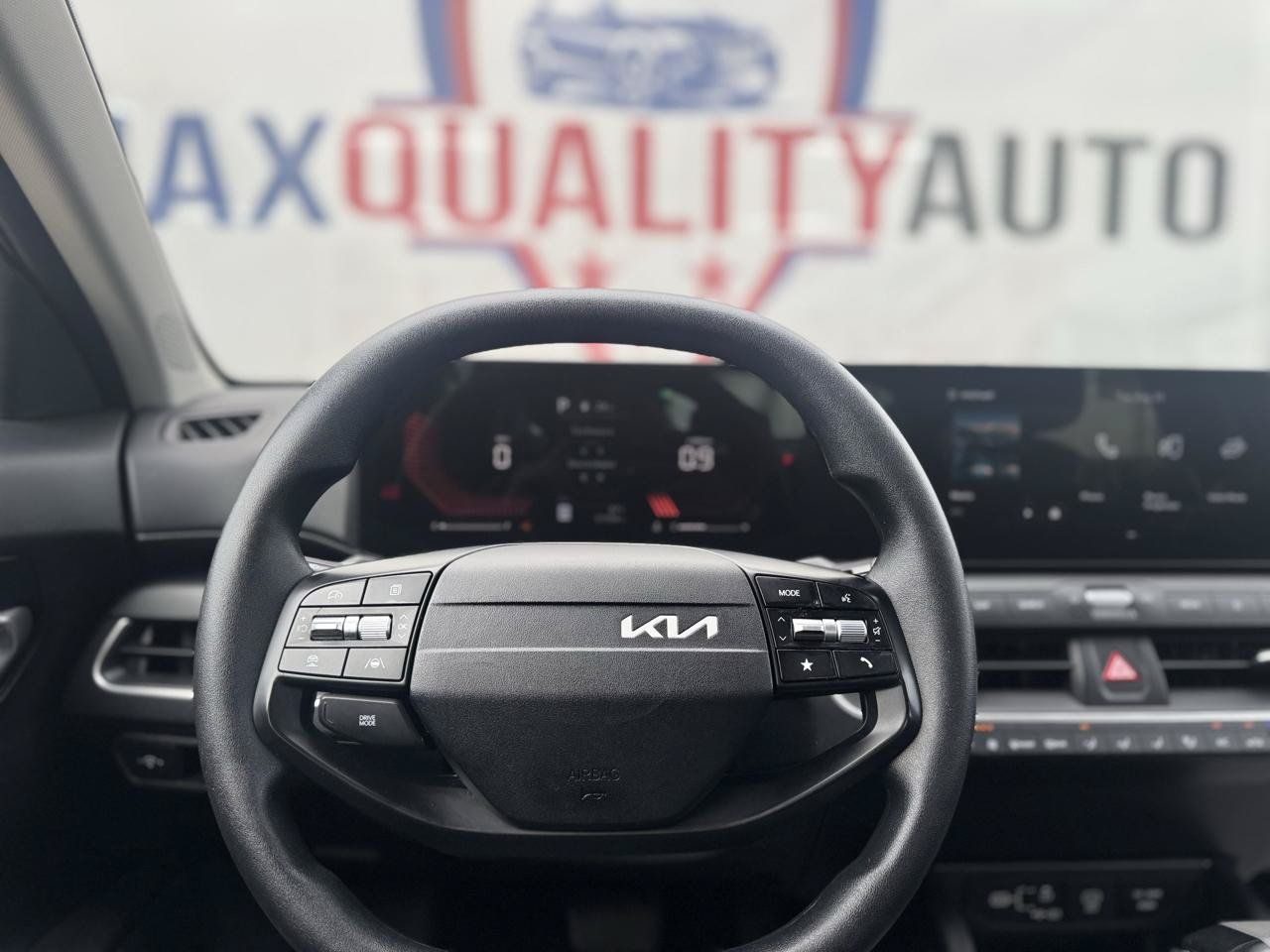 Used 2025 Kia K4 FWD image 44
