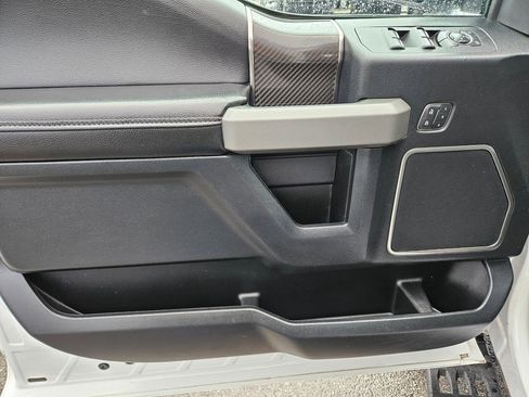 Used 2019 Ford F150 Raptor w/ Equipment Group 802A Luxury image 15