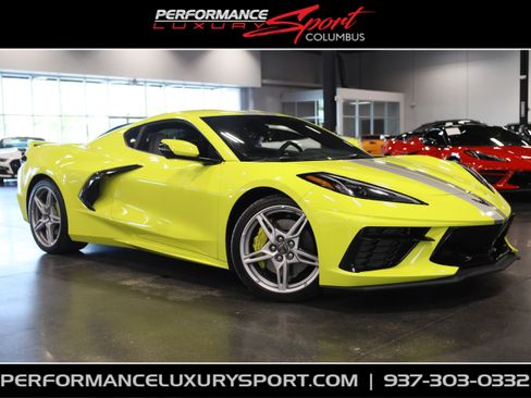 Used 2022 Chevrolet Corvette Stingray Coupe w/ Z51 Performance Package RWD image 1