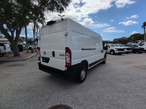 Used 2025 RAM ProMaster 2500 w/ Convenience Group FWD image 7