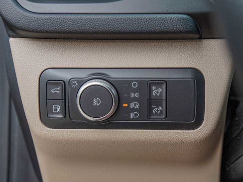 Used 2020 Ford Escape Titanium image 22