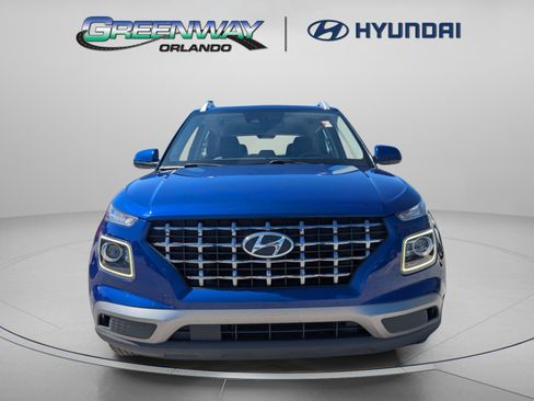 Used 2022 Hyundai Venue Limited FWD image 3