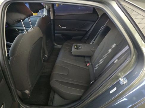 Used 2024 Hyundai Elantra SEL w/ Convenience Package FWD image 6