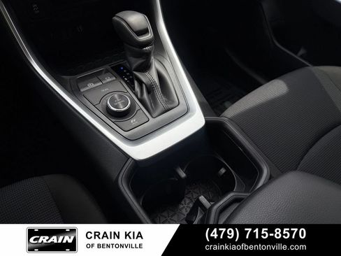 Used 2025 Toyota RAV4 LE AWD/4WD image 19