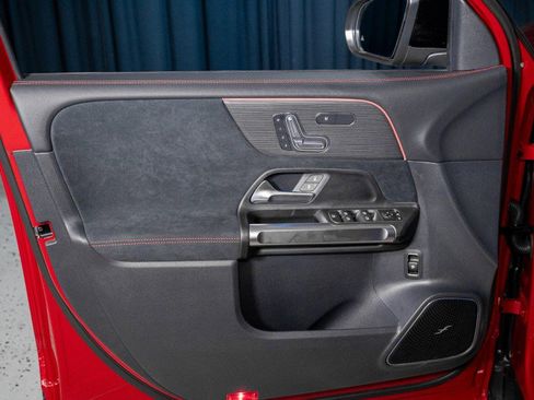 New 2026 Mercedes-Benz GLB 250 4MATIC image 12