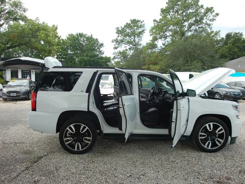 Used 2018 Chevrolet Tahoe LT w/ Luxury Package RWD image 38