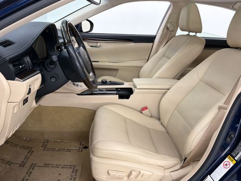 Used 2014 Lexus ES 350 w/ Premium Package FWD image 5