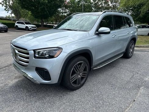 Used 2025 Mercedes-Benz GLS 450 4MATIC image 1
