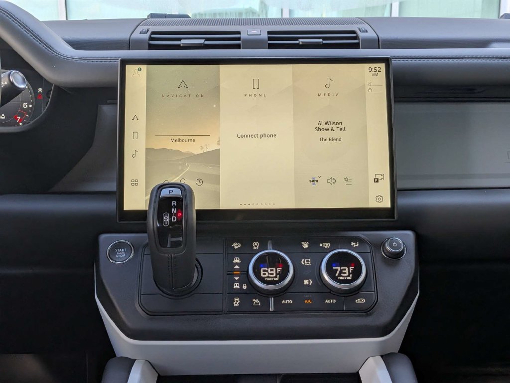 New 2026 Land Rover Defender 110 X-Dynamic SE AWD/4WD image 18