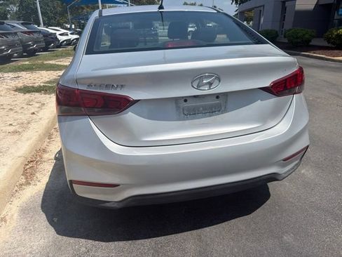 Used 2020 Hyundai Accent SE FWD image 7