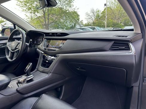 Used 2017 Cadillac XT5 Luxury w/ Driver Awareness Package image 36