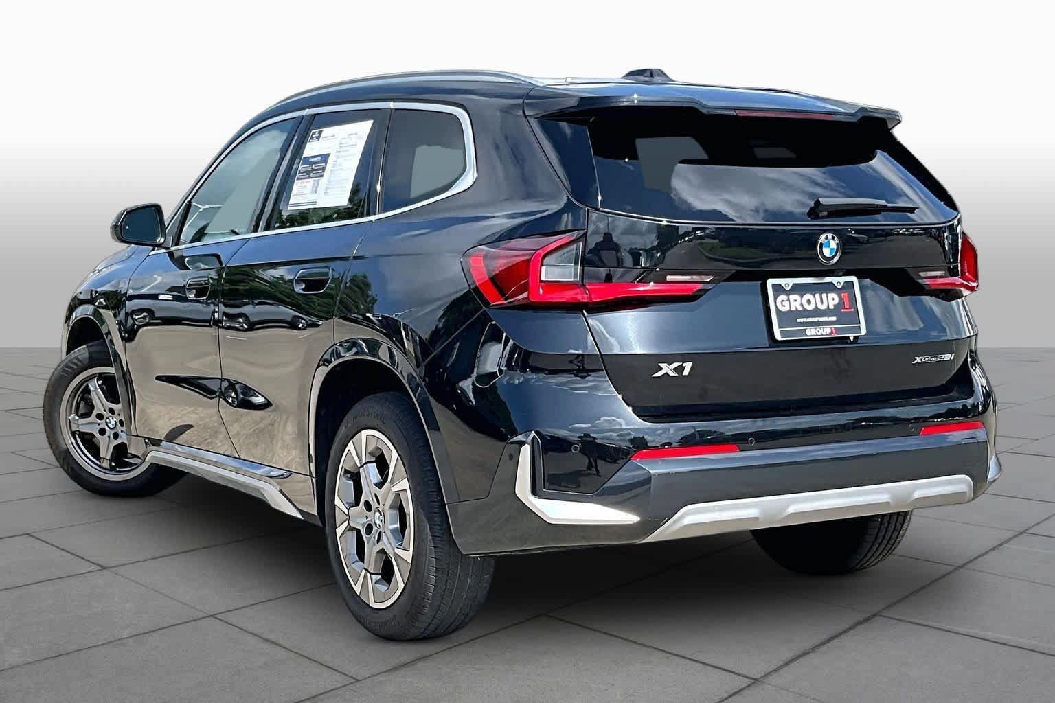 Used 2025 BMW X1 xDrive28i AWD/4WD image 11