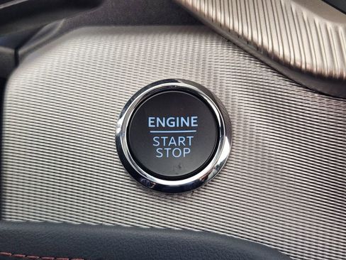 Used 2025 Ford Explorer Active image 26