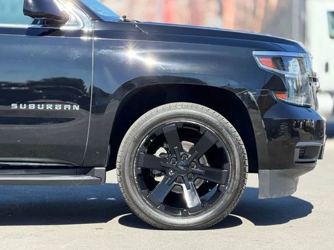 Used 2019 Chevrolet Suburban LT w/ Max Trailering Package image 20